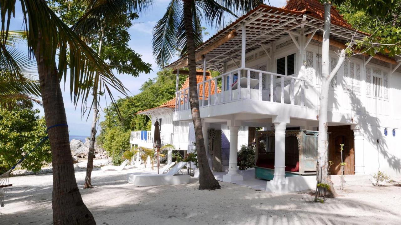 Eco Dive Resort Alycastre Maumere Exteriör bild